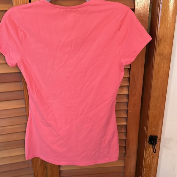 Gap NWOT apricot color tee - Picture 4 of 4